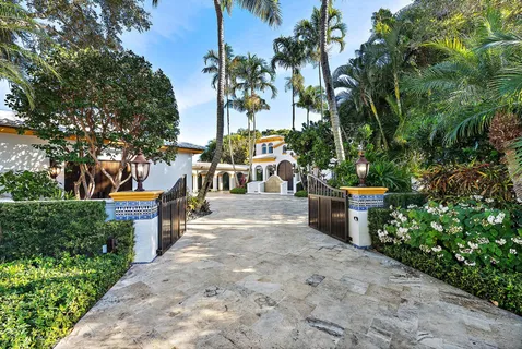 $11,985,000 | 2929 Marys Way, West Palm Beach, FL 33410