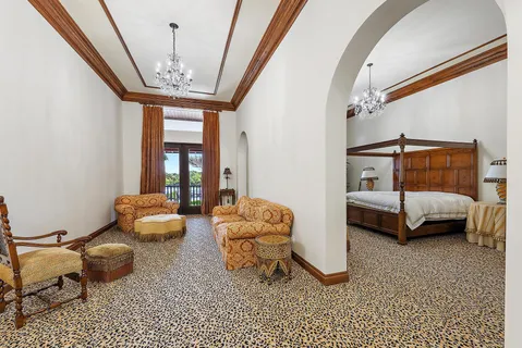 $11,985,000 | 2929 Marys Way, West Palm Beach, FL 33410