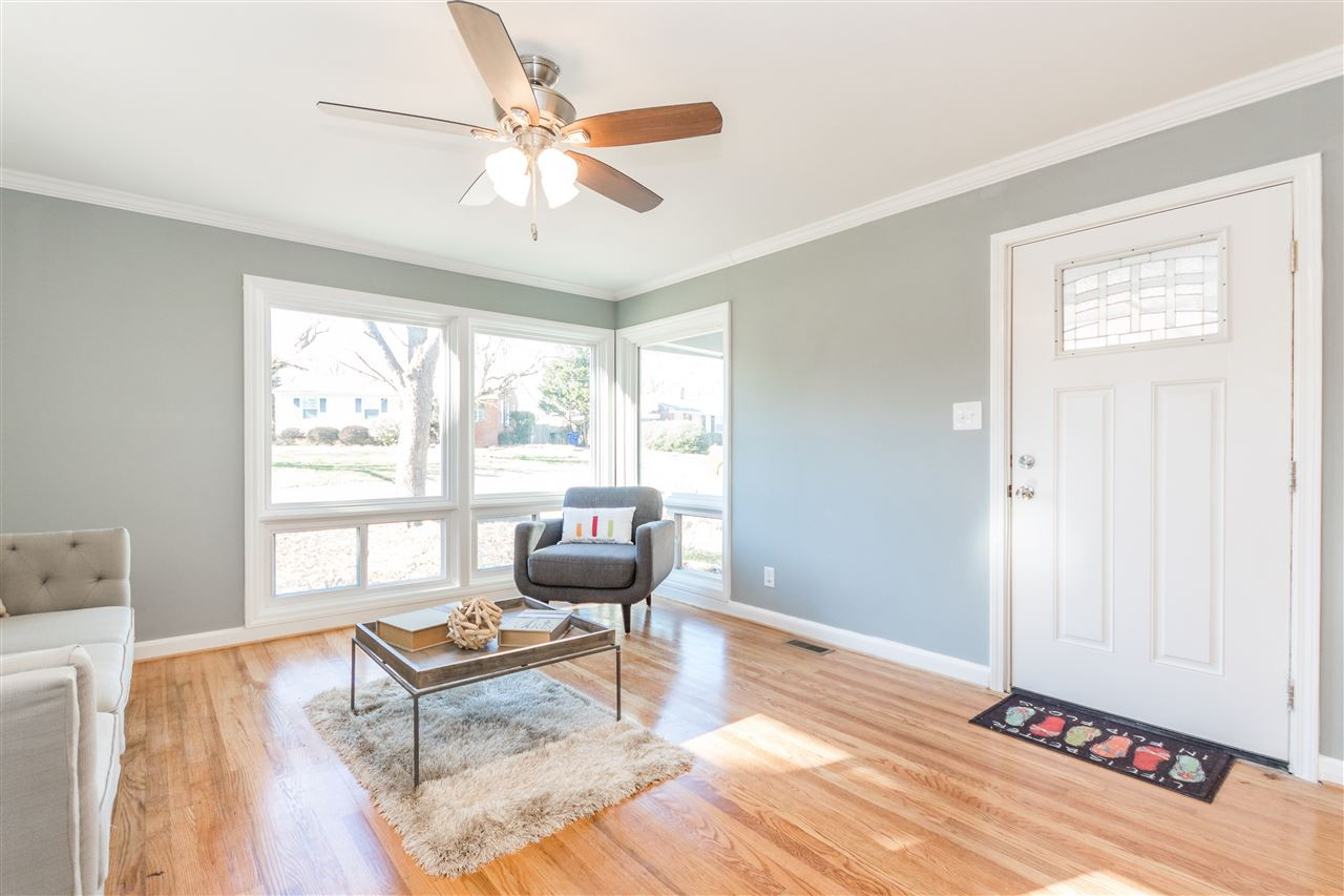 910 Marlborough Road Raleigh, NC 27610 - Photo 2 of 22 Photo 2