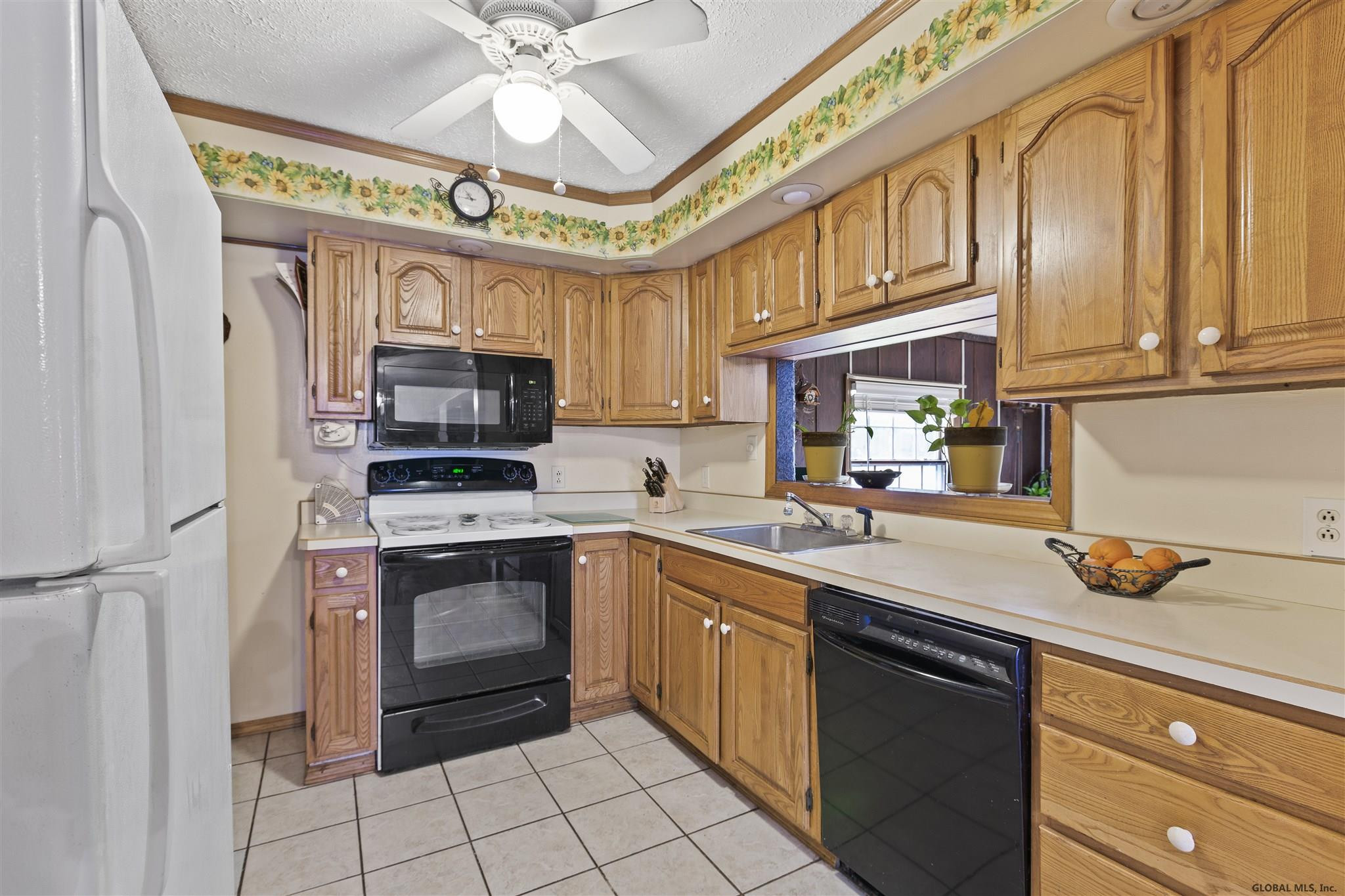 19 Edmel Road Glenville, NY 12302 - Photo 10 of 27 Photo 10