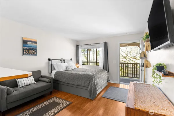 $310,000 | 250 Tucker Avenue, Unit 4, Friday Harbor, WA 98250