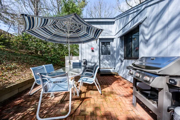 $439,000 | 251 Shore Drive, Unit D1, Mashpee, MA 02649
