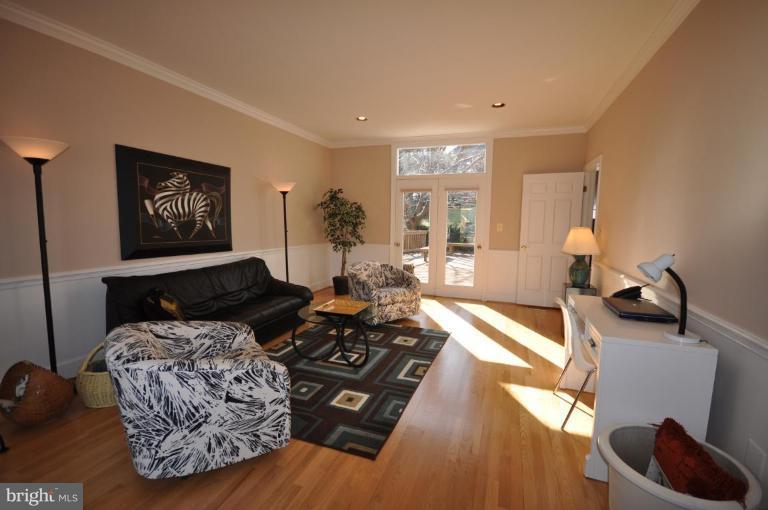 1214 Tottenham Court Reston, VA 20194 - Photo 5 of 13 a bed room with furniture and a window