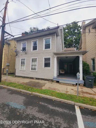 $1,500 | 810 Monroe Street, Unit 201, Stroudsburg, PA 18360