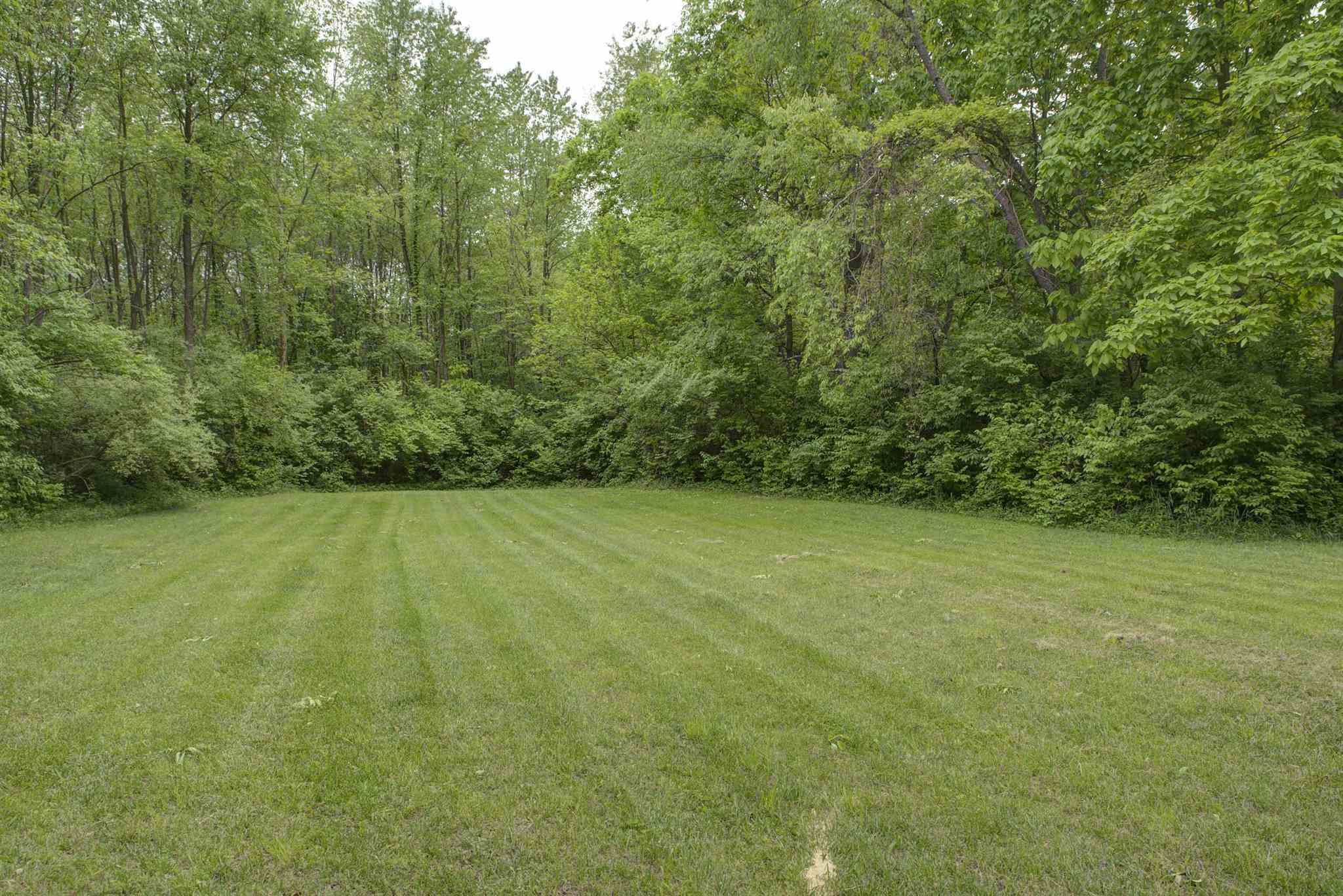 11 East Levi Lee Road Warsaw, IN 46582 - Photo 4 of 19 Gallery Image 4