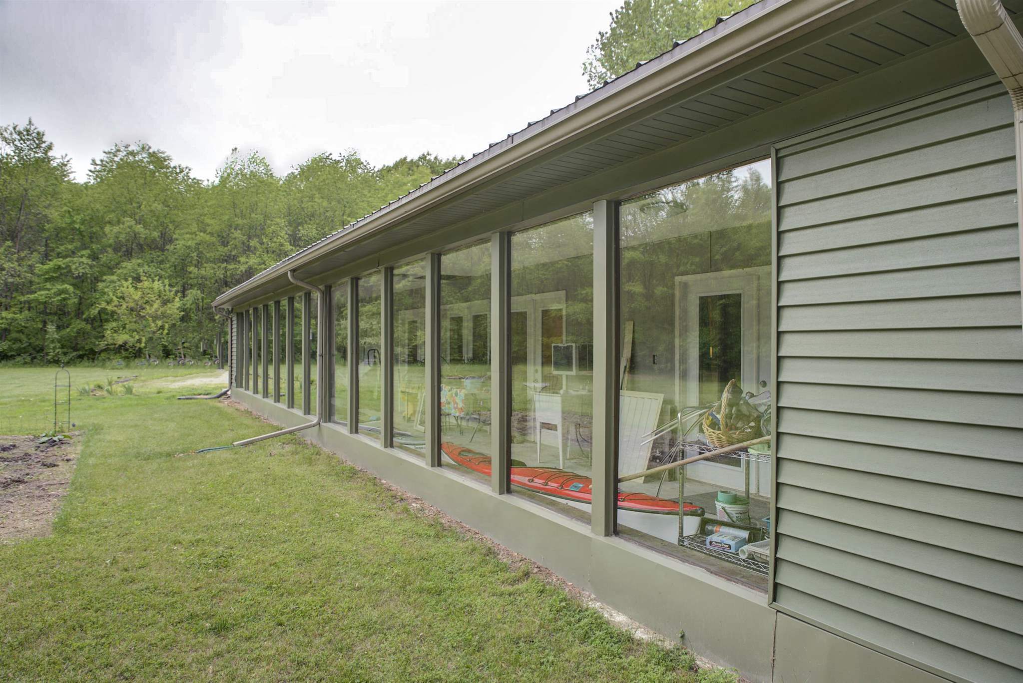 11 East Levi Lee Road Warsaw, IN 46582 - Photo 7 of 19 Gallery Image 7