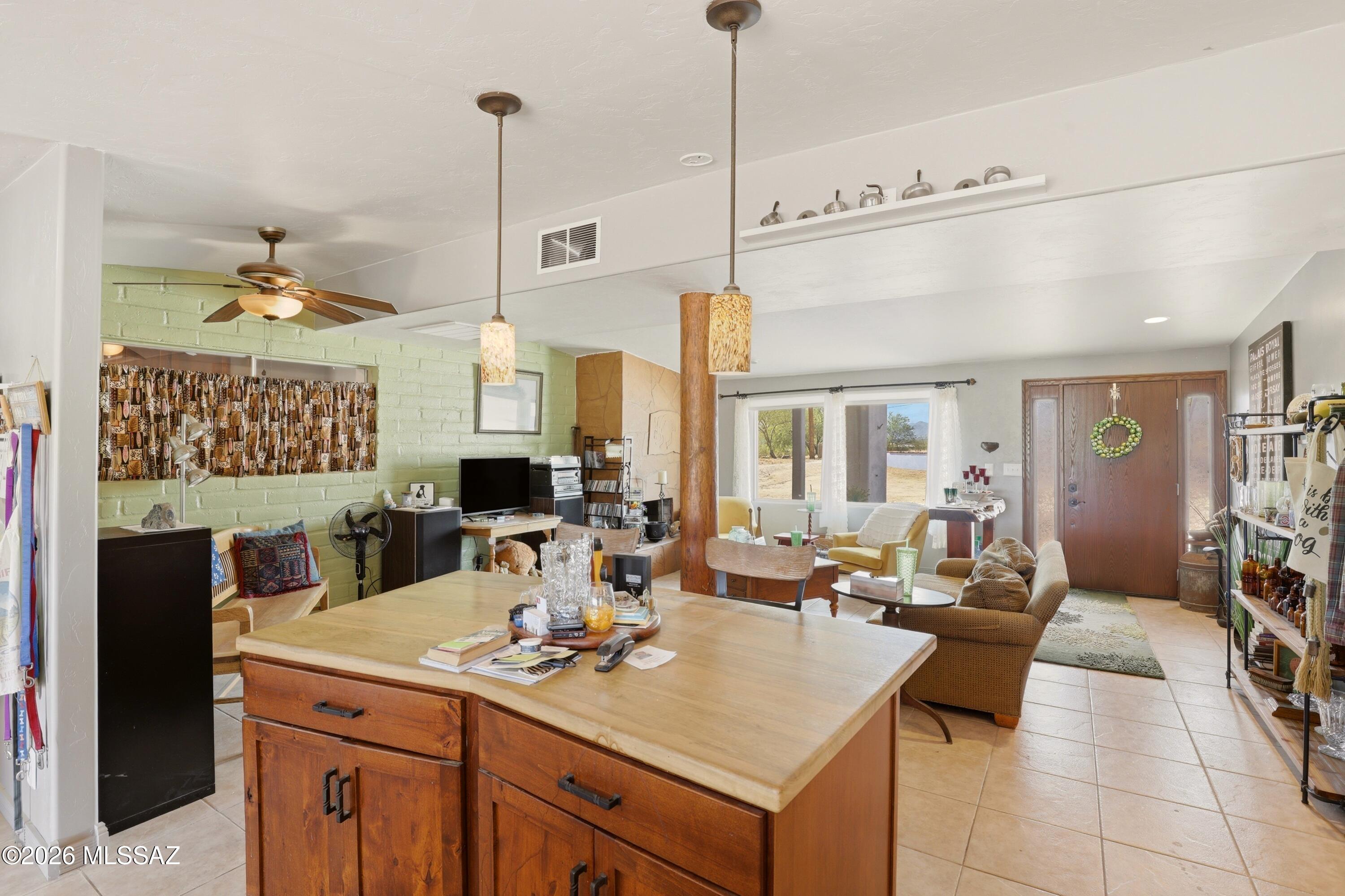 220 East Magee Road Tucson, AZ 85704 - Photo 8 of 38 Breakfast island