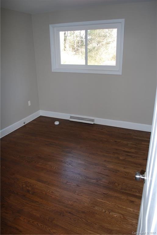 137 Country View Road Statesville, NC 28625 - Photo 11 of 12 Gallery Image 11