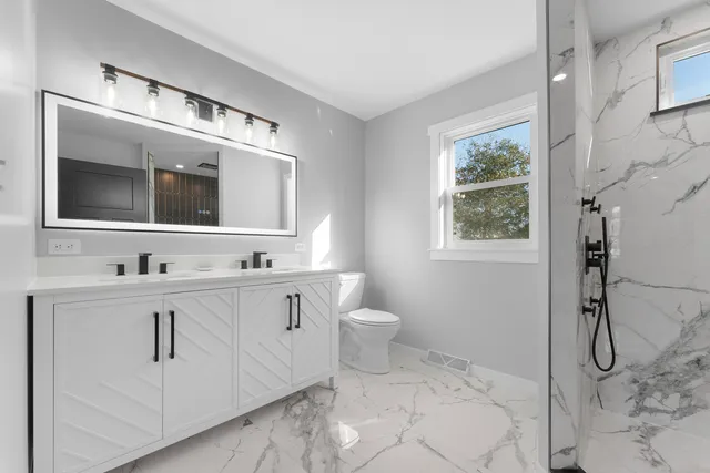 $3,600 | 2N359 Mildred Avenue, Glendale Heights, IL 60139