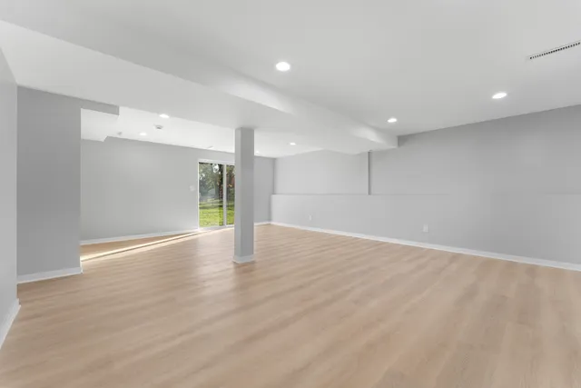 $3,600 | 2N359 Mildred Avenue, Glendale Heights, IL 60139