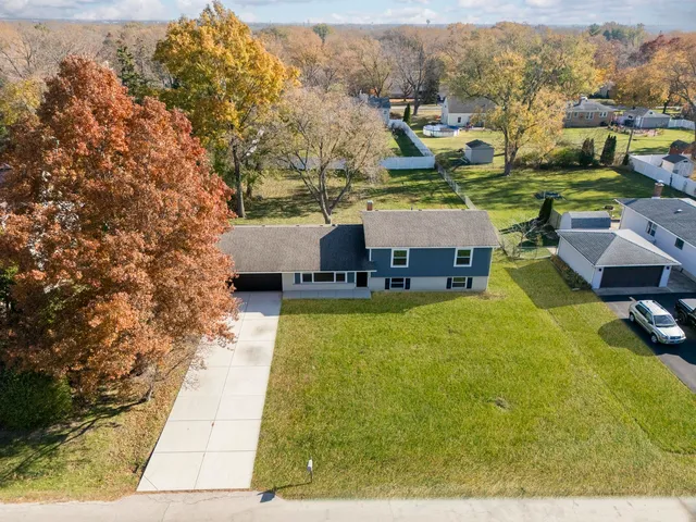 $3,600 | 2N359 Mildred Avenue, Glendale Heights, IL 60139