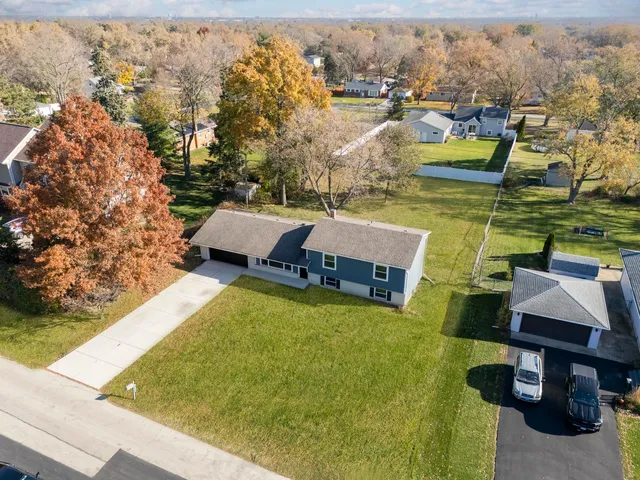 $3,600 | 2N359 Mildred Avenue, Glendale Heights, IL 60139