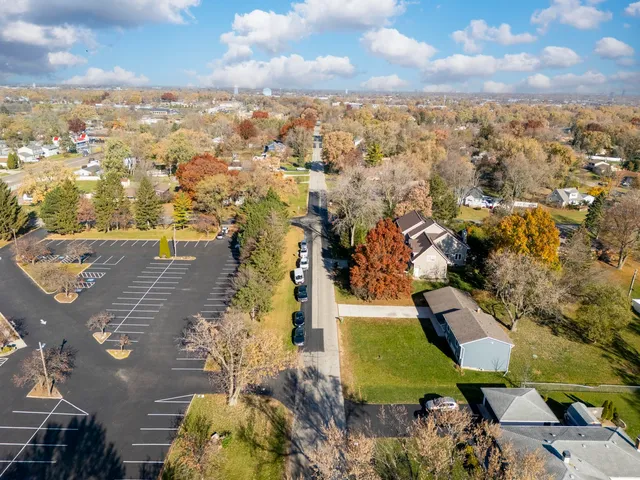 $3,600 | 2N359 Mildred Avenue, Glendale Heights, IL 60139