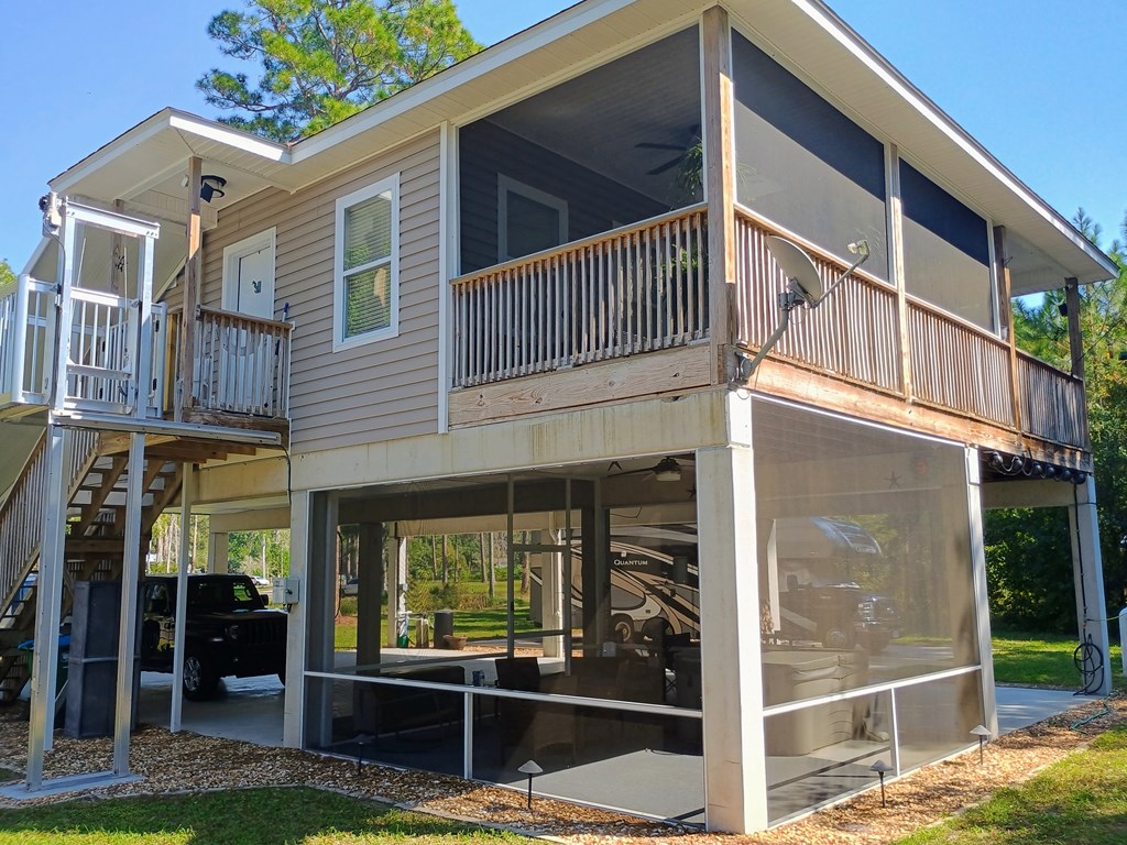 811 Bruce Avenue Carrabelle, FL 32322 - Photo 3 of 52