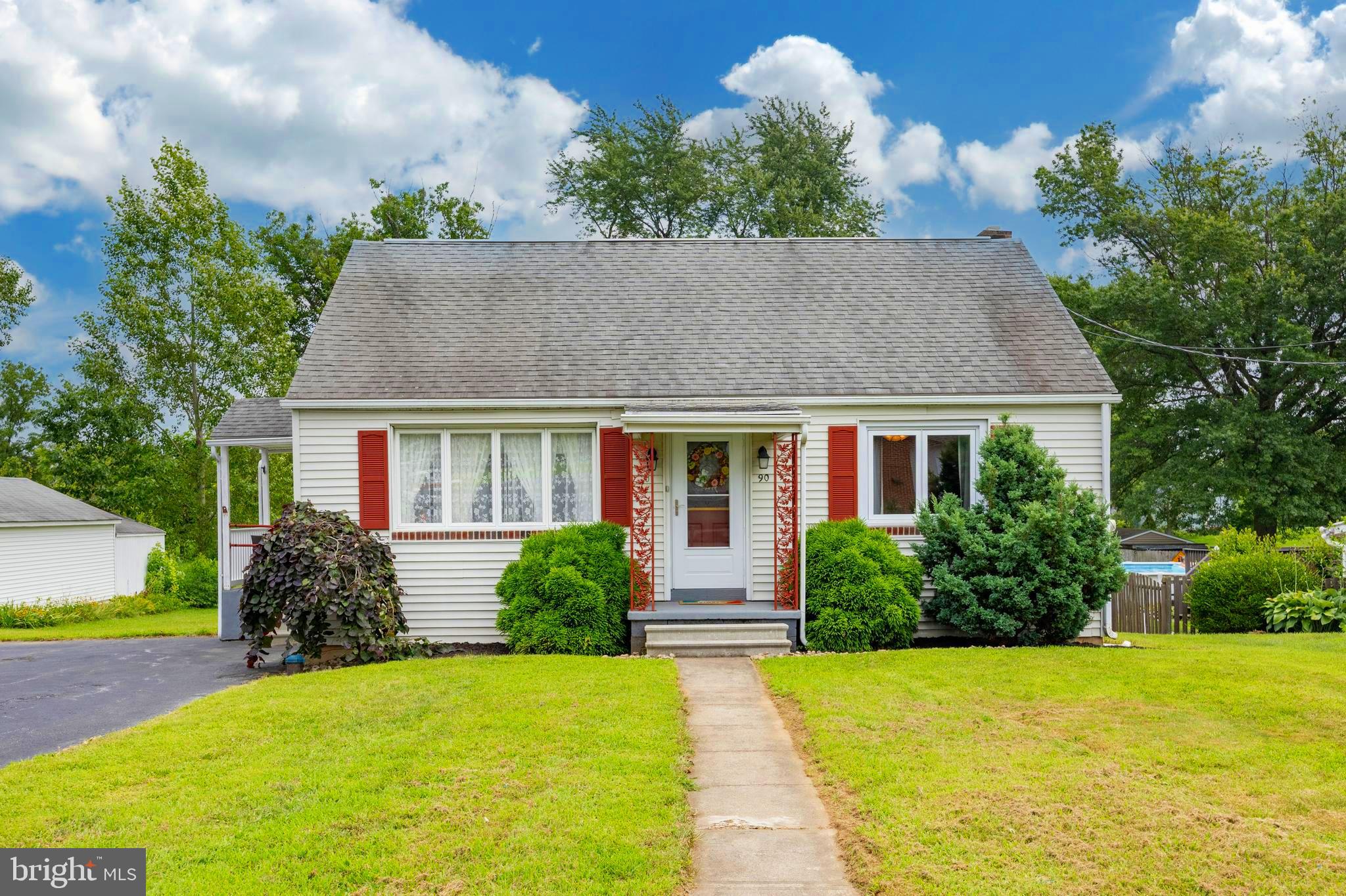 90 Jackson Road Gilbertsville, PA 19525 - Photo 1 of 33 Gallery Image 1