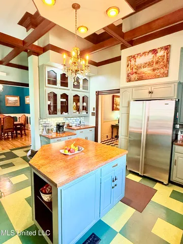 $389,000 | 433 South Main Street, Grenada, MS 38901