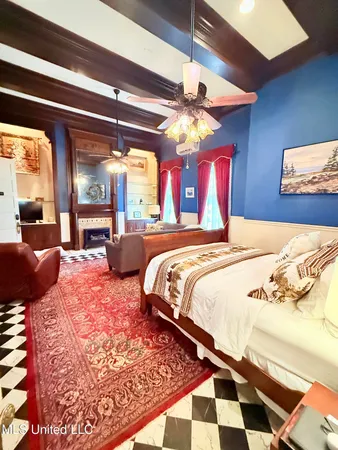 $389,000 | 433 South Main Street, Grenada, MS 38901