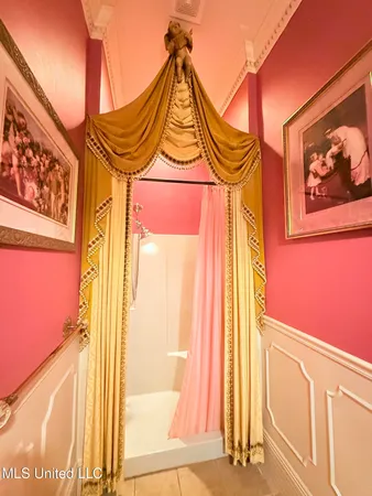 $389,000 | 433 South Main Street, Grenada, MS 38901