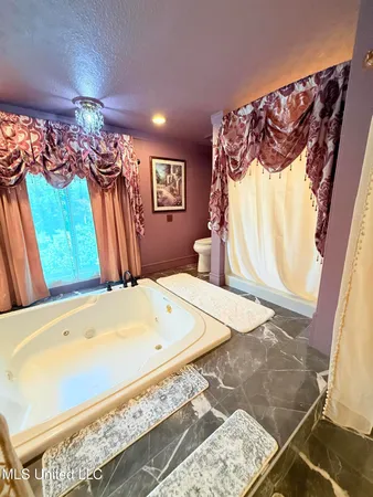 $389,000 | 433 South Main Street, Grenada, MS 38901