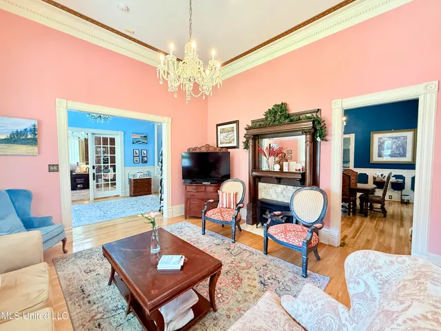 $389,000 | 433 South Main Street, Grenada, MS 38901