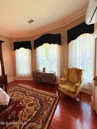 $389,000 | 433 South Main Street, Grenada, MS 38901