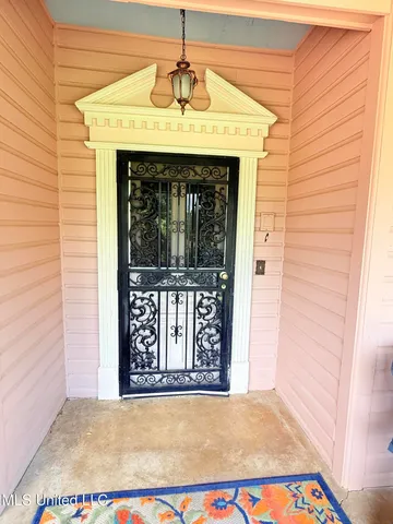 $389,000 | 433 South Main Street, Grenada, MS 38901