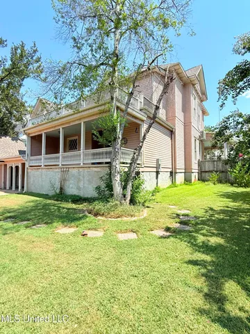 $389,000 | 433 South Main Street, Grenada, MS 38901