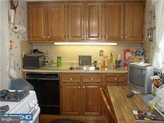 202 Glen Arbor Road Havertown, PA 19083 - Photo 4 of 12 Gallery Image 4