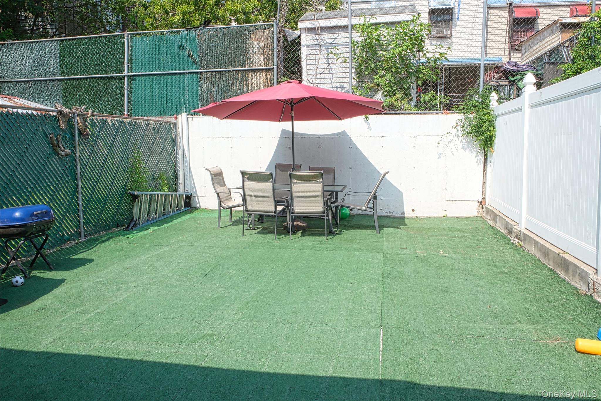 1069 Simpson Street Bronx, NY 10459 - Photo 13 of 17