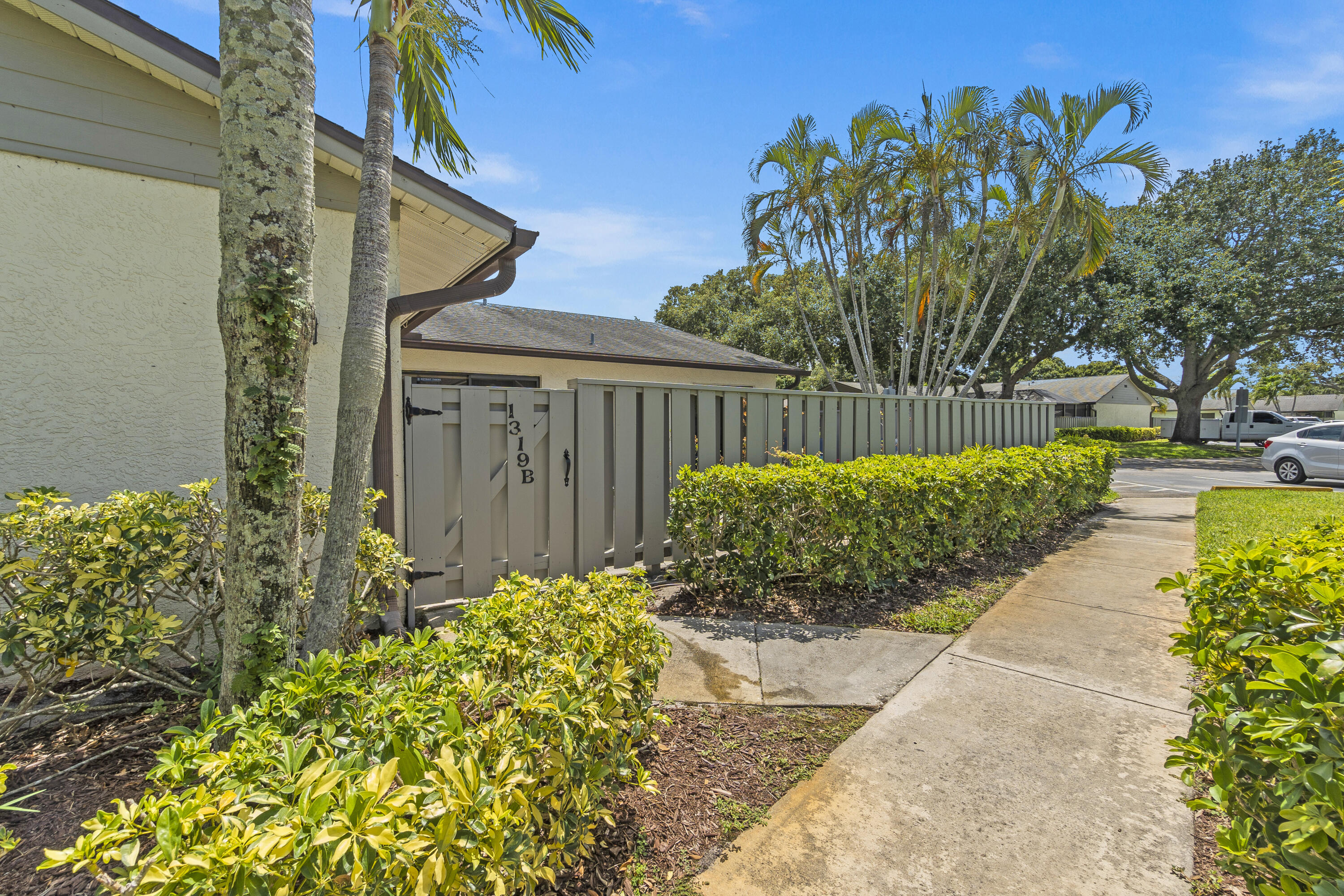 1319 Peppertree Trail, Unit B Fort Pierce, FL 34950 - Photo 3 of 17 DSC03469