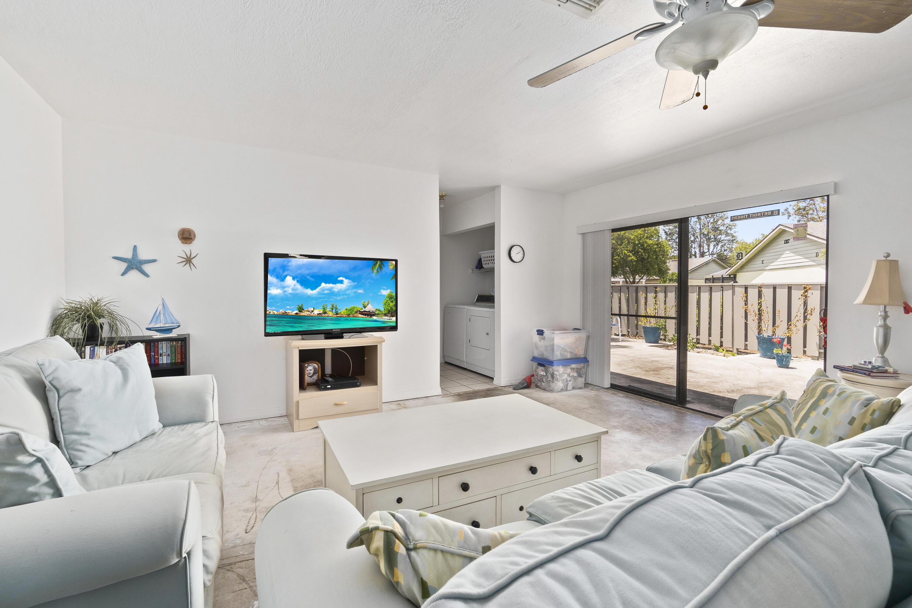 1319 Peppertree Trail, Unit B Fort Pierce, FL 34950 - Photo 5 of 17 DSC03408