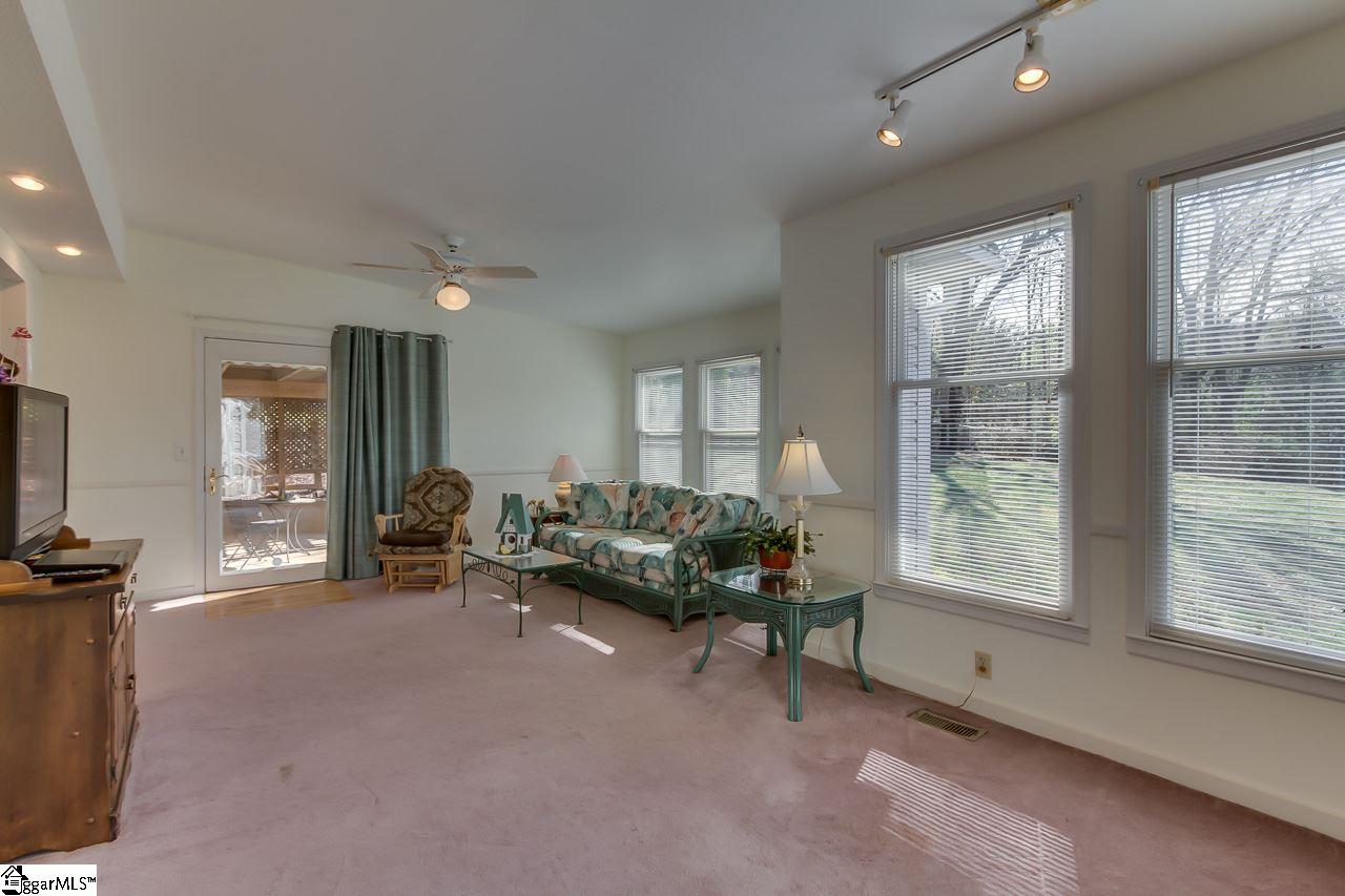 19 Paddock Drive Greer, SC 29650 - Photo 15 of 32 Gallery Image 15