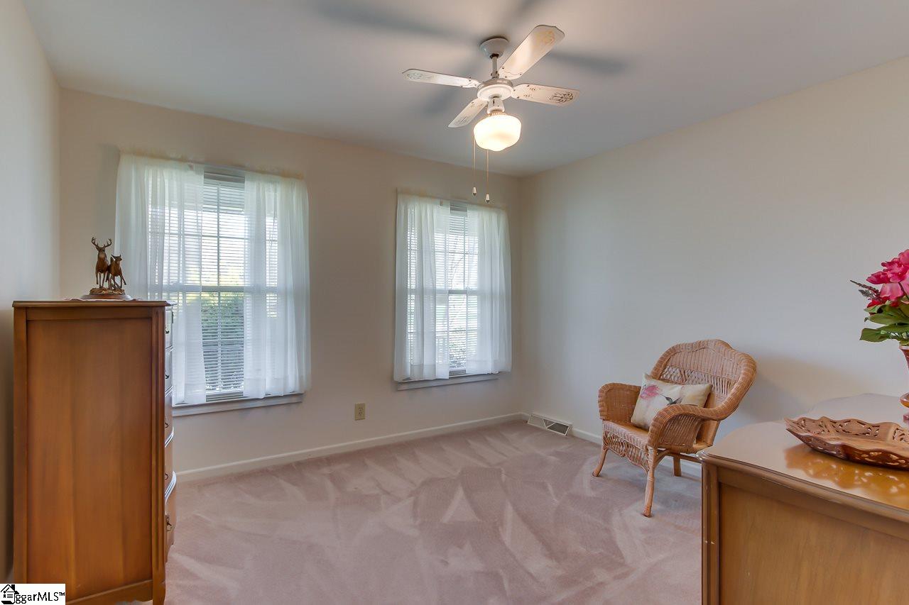 19 Paddock Drive Greer, SC 29650 - Photo 18 of 32 Gallery Image 18