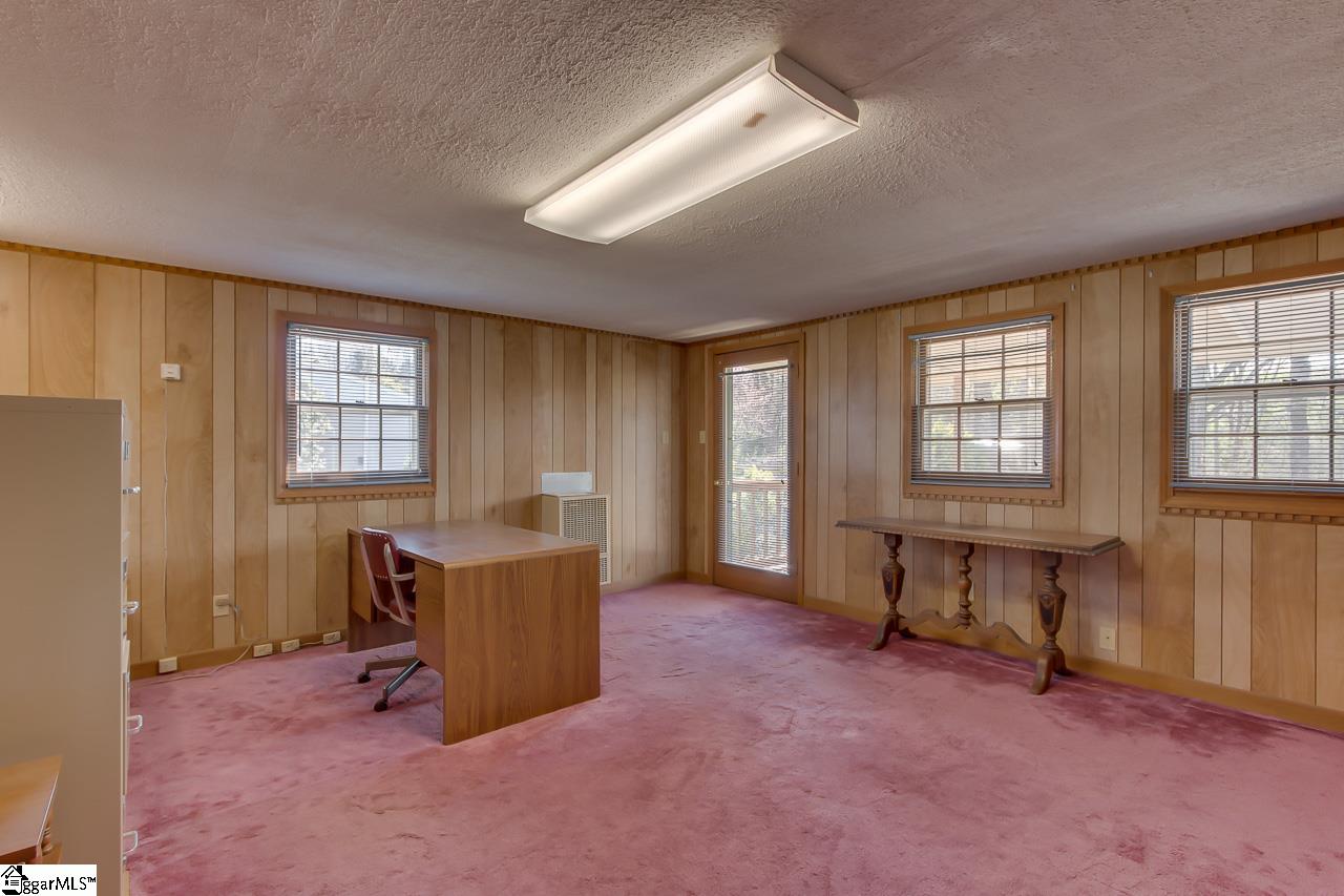19 Paddock Drive Greer, SC 29650 - Photo 24 of 32 Gallery Image 24