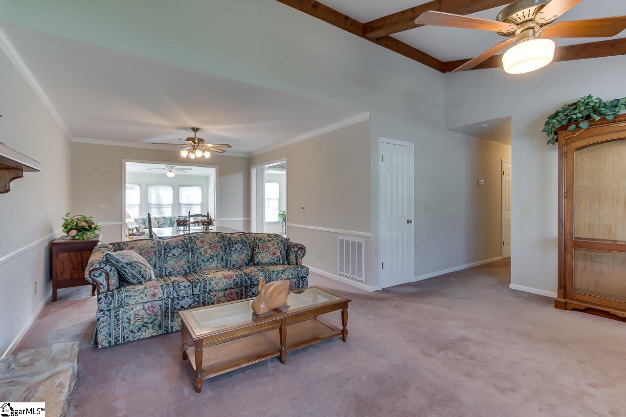19 Paddock Drive Greer, SC 29650 - Photo 9 of 32 Gallery Image 9
