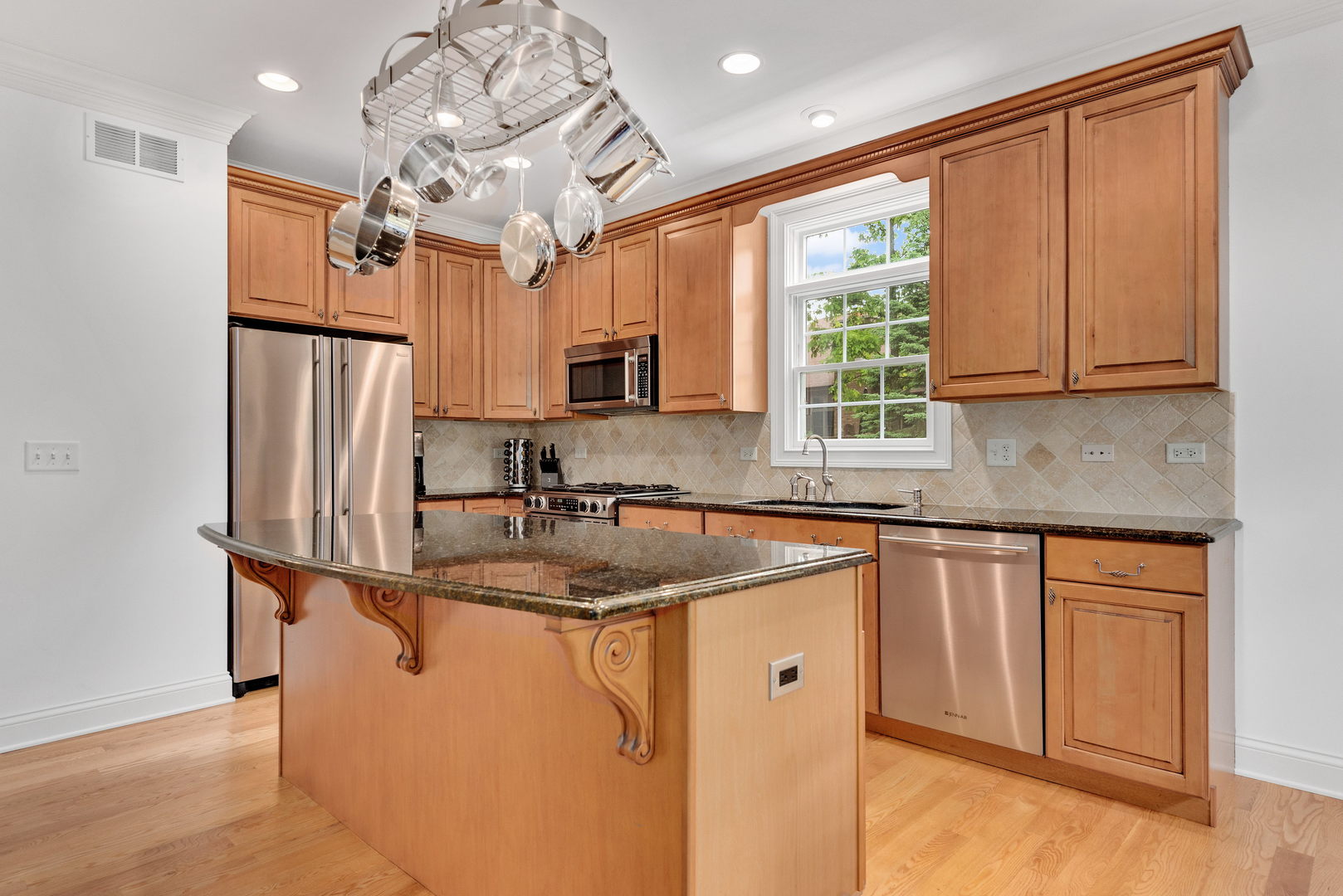 2913 Albert Drive McHenry, IL 60050 - Photo 14 of 35