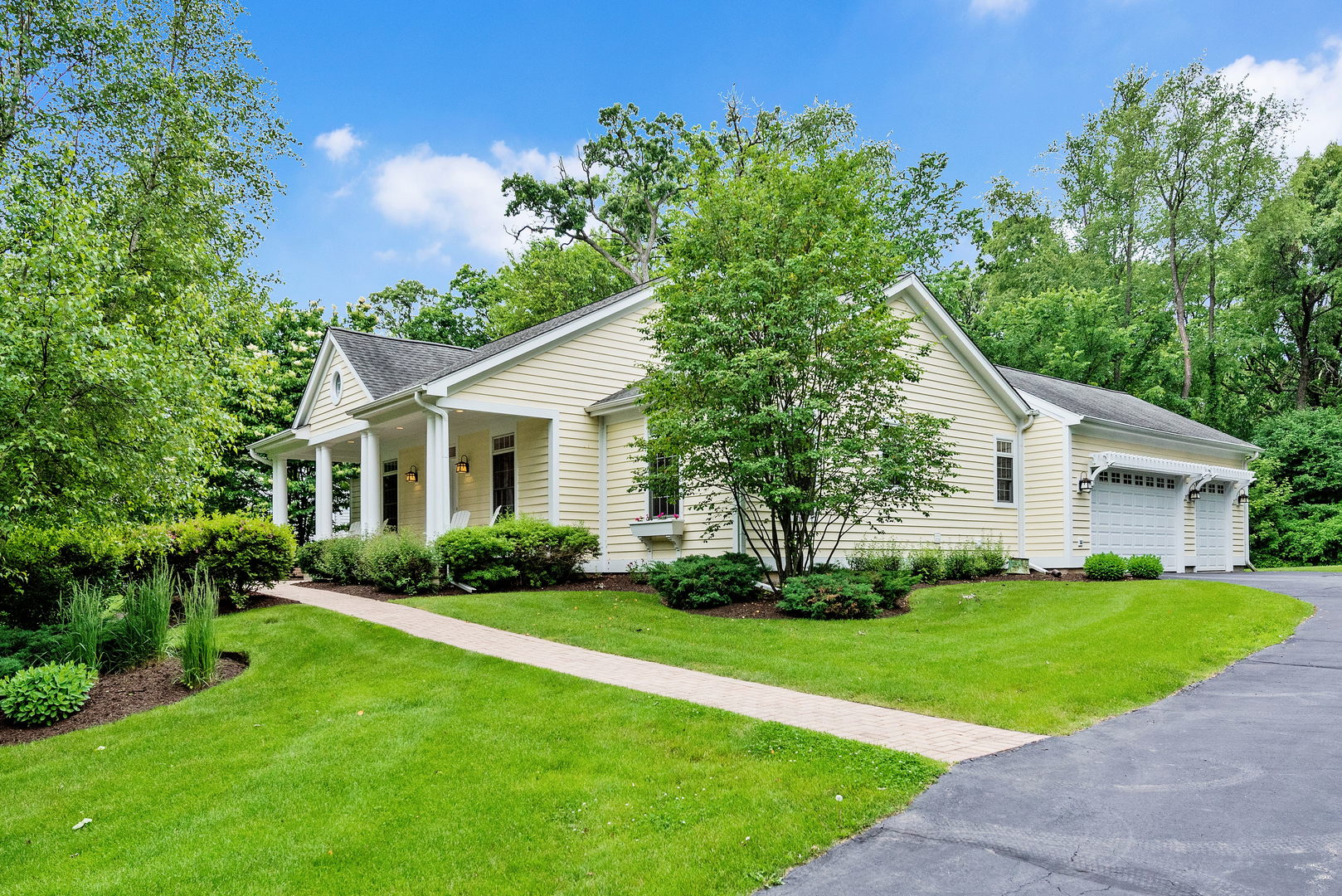 2913 Albert Drive McHenry, IL 60050 - Photo 3 of 35