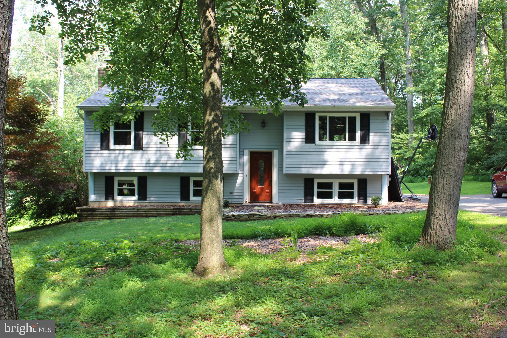 918 Chapel Road New Windsor, MD 21776 - Photo 2 of 28 Exterior (Front)