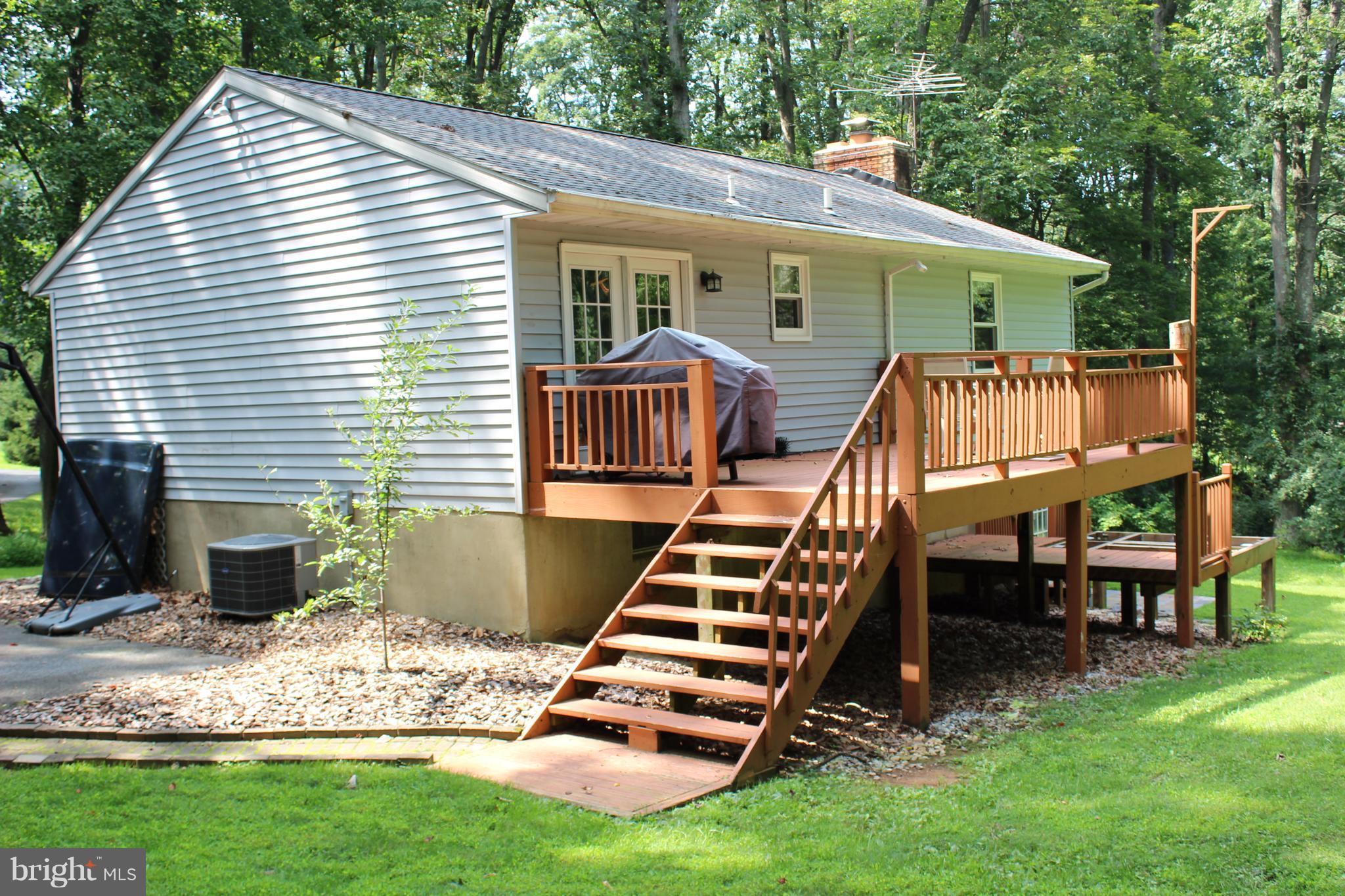 918 Chapel Road New Windsor, MD 21776 - Photo 3 of 28 Exterior (Rear)