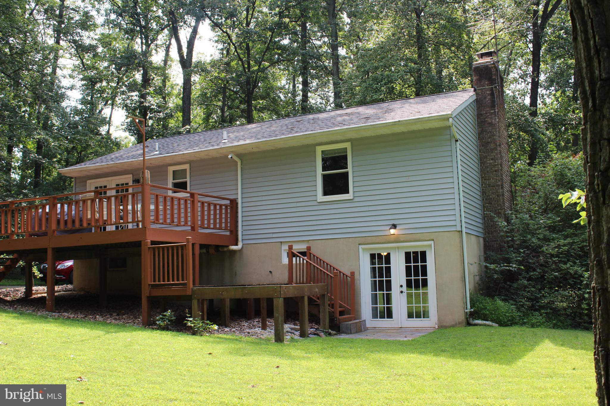 918 Chapel Road New Windsor, MD 21776 - Photo 5 of 28 Exterior (Rear)
