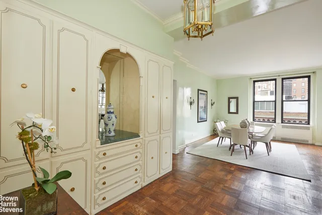 $1,450,000 | 993 Park Avenue, Unit 8E | Upper East Side