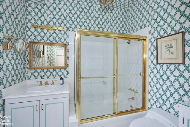 $1,450,000 | 993 Park Avenue, Unit 8E | Upper East Side