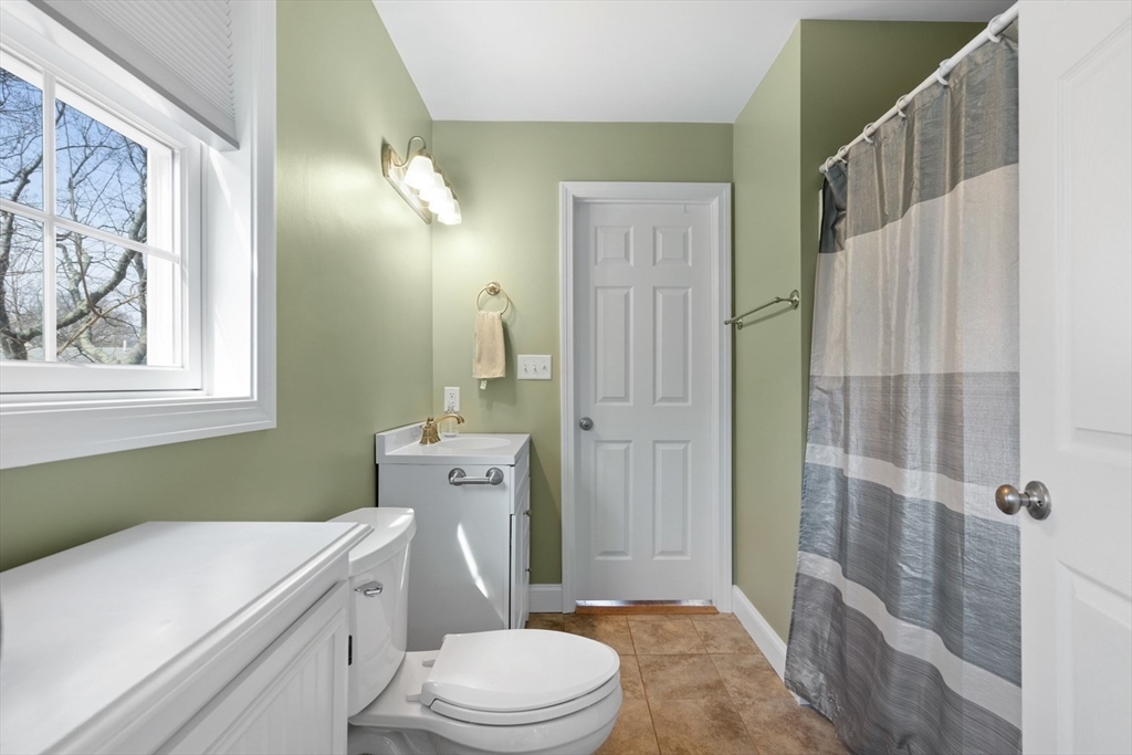 3 Garden Road, Unit 1 Scituate, MA 02066 - Photo 4 of 10
