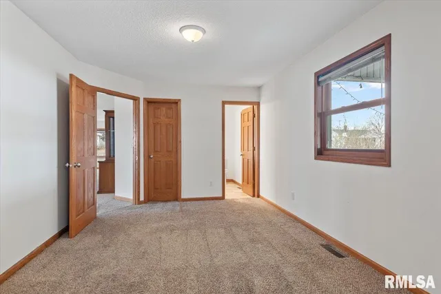 $265,000 | 1918 Greenview Street, Taylorville, IL 62568