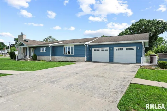 $265,000 | 1918 Greenview Street, Taylorville, IL 62568