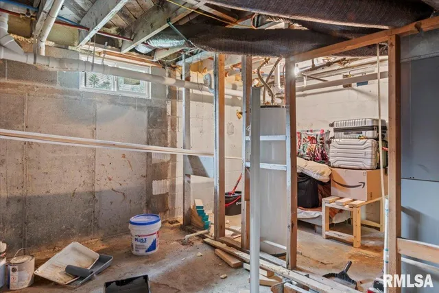 $265,000 | 1918 Greenview Street, Taylorville, IL 62568