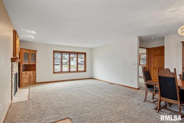 $265,000 | 1918 Greenview Street, Taylorville, IL 62568