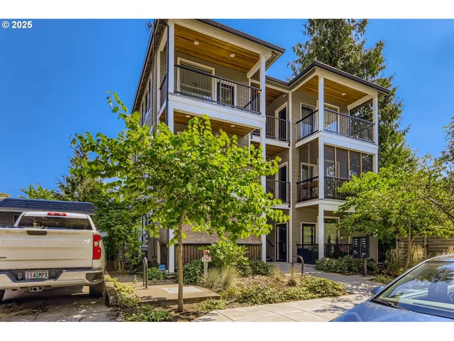 $399,000 | 1616 Northeast 45th Avenue, Unit 5, Portland, OR 97213