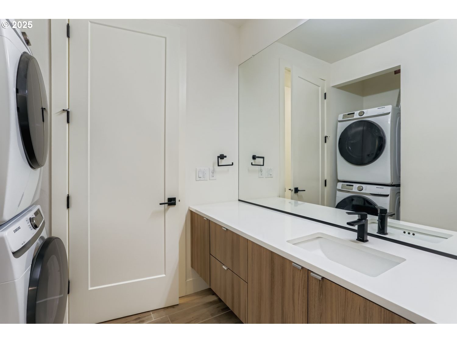 1616 Northeast 45th Avenue, Unit 5 Portland, OR 97213 - Photo 20 of 25