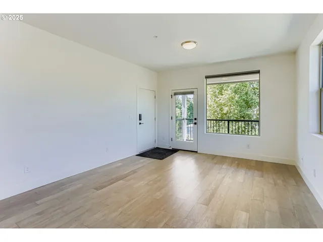 $399,000 | 1616 Northeast 45th Avenue, Unit 5, Portland, OR 97213